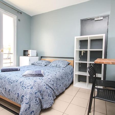 08 - Chambre Proche Paris Et Transports Avec Tv Wifi Saint-Denis  Eksteriør bilde